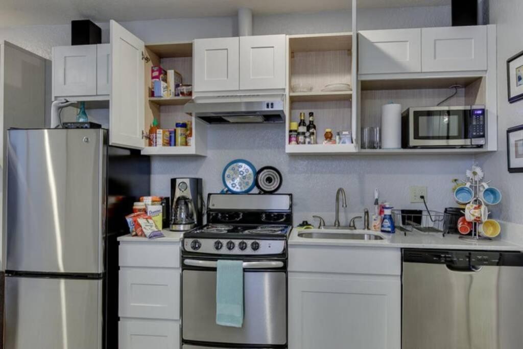 Near To Ouhsc Hospitals-Garage Studio Oklahoma City Bagian luar foto