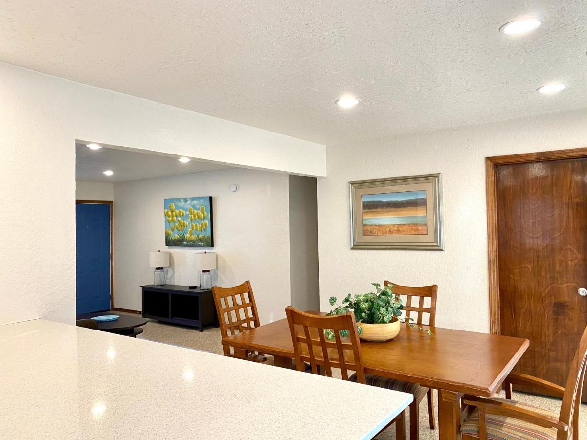 Near To Ouhsc Hospitals-Garage Studio Oklahoma City Bagian luar foto