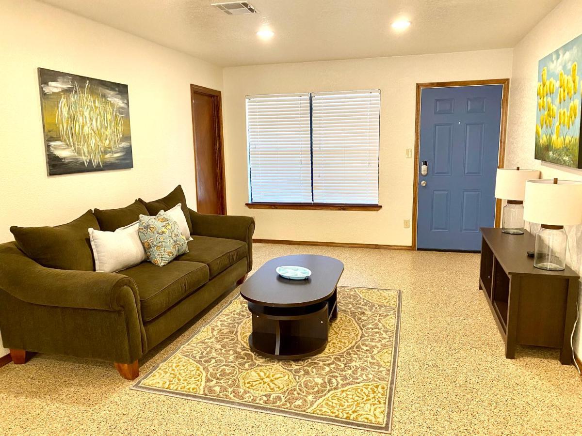 Near To Ouhsc Hospitals-Garage Studio Oklahoma City Bagian luar foto